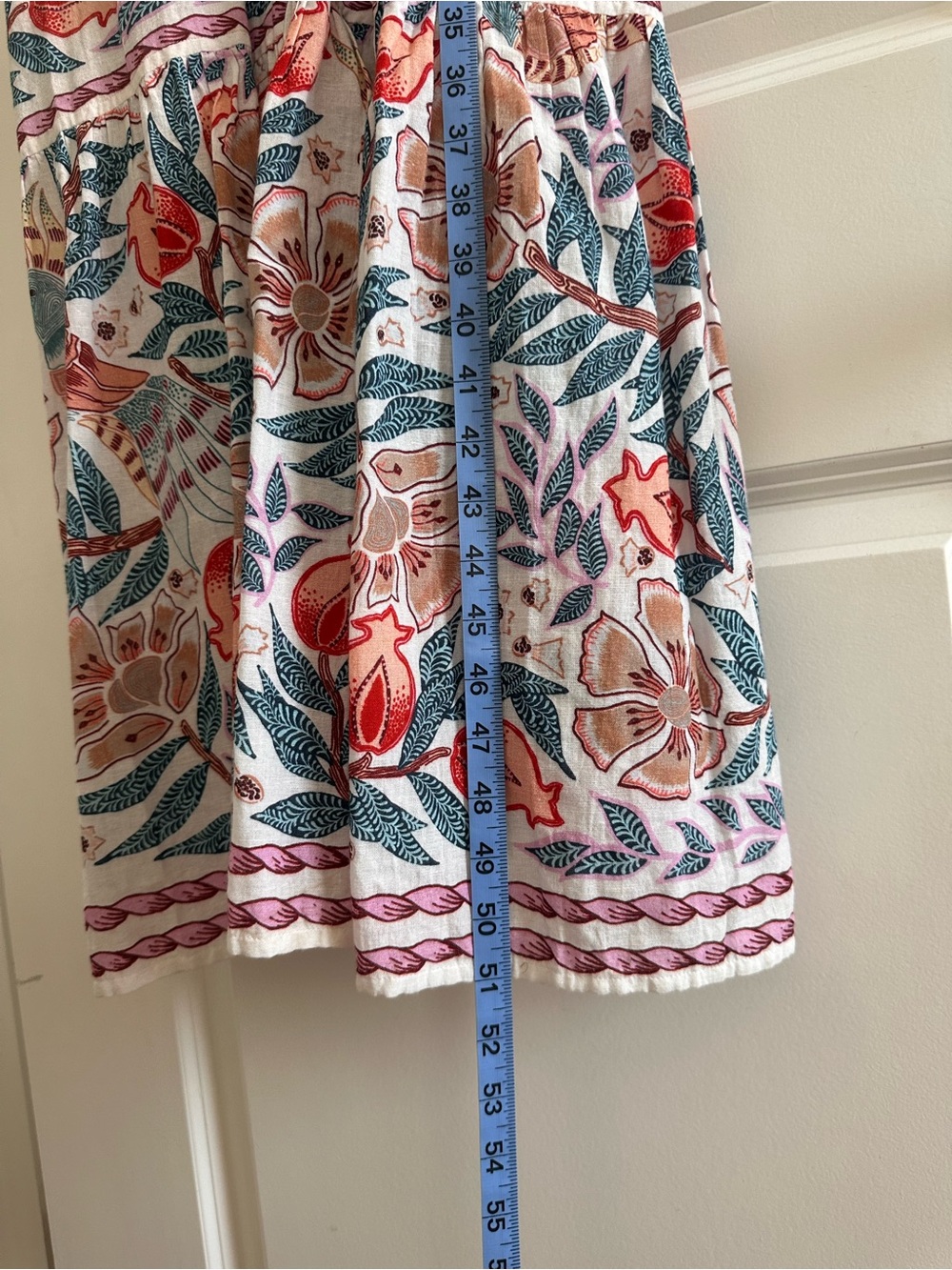 Omika Cora Midi Dress Floral Boho V-Neck Resort Vacation - Picture 9 of 13